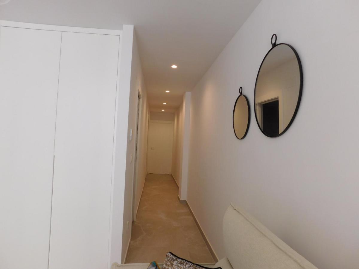 Modern And Cosy Close To The